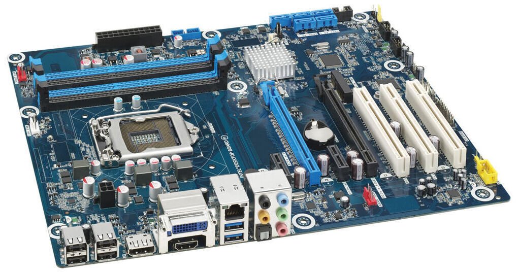 Intel Desktop Motherboard - C82205-103