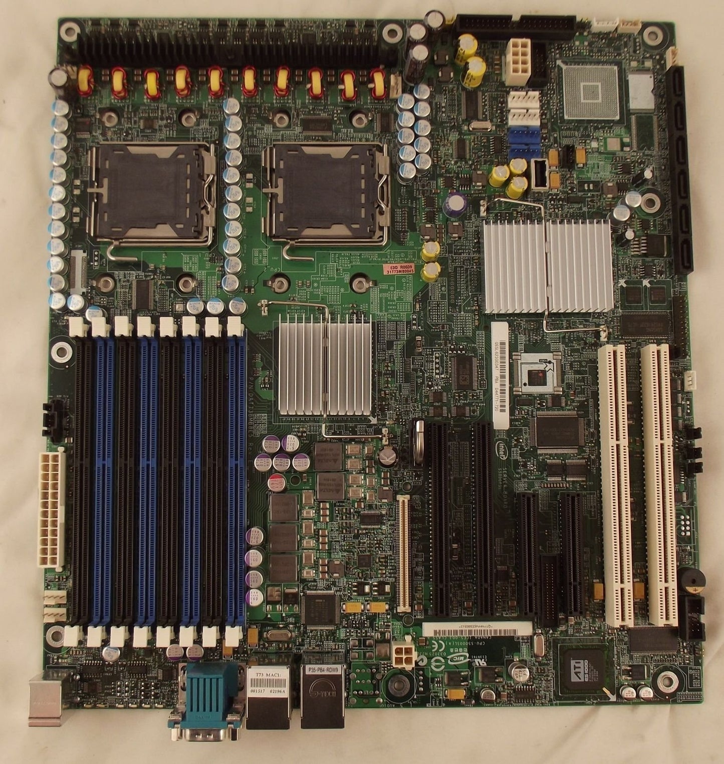 Intel Server Motherboard - BB5000PSLSATA