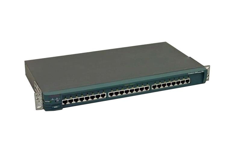 Cisco Catalyst 2900 Network Switch - WS-C2924-XL-EN